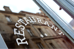 The front of a generic restaurant.